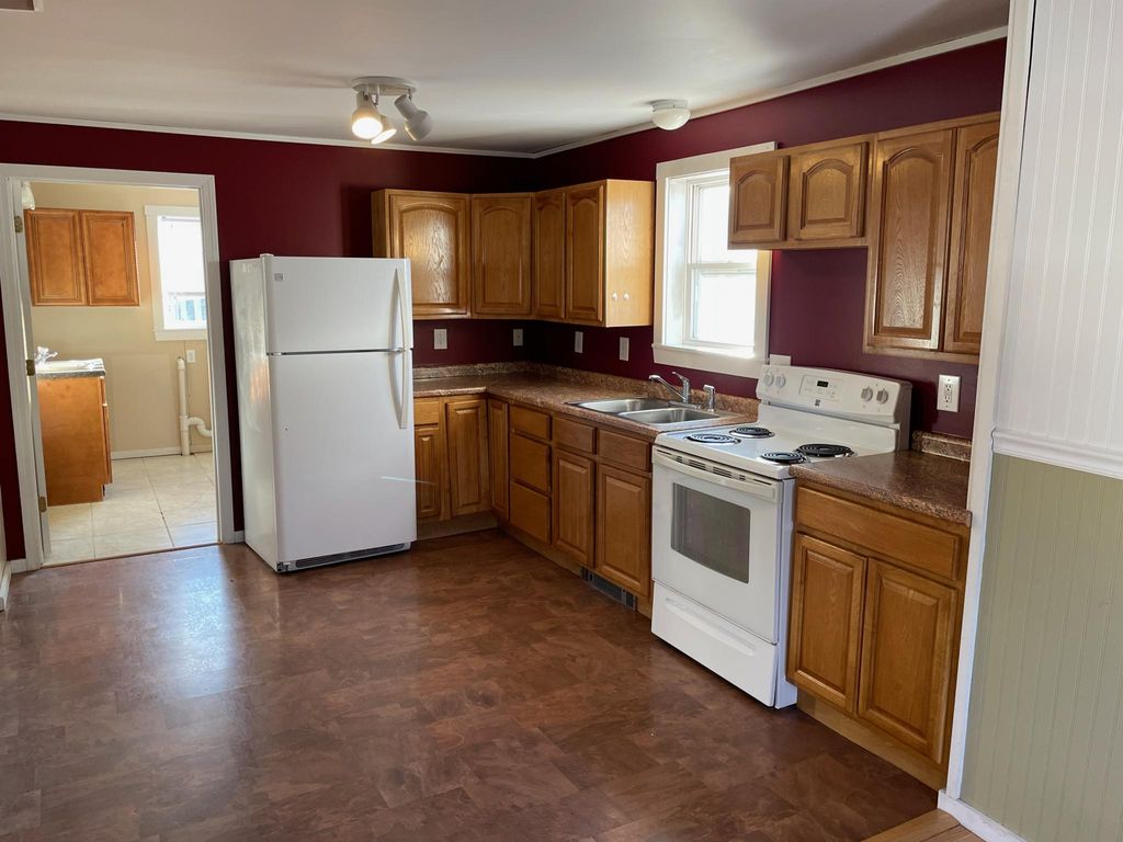 68 E Main St, Fort Kent, ME 04743 Trulia