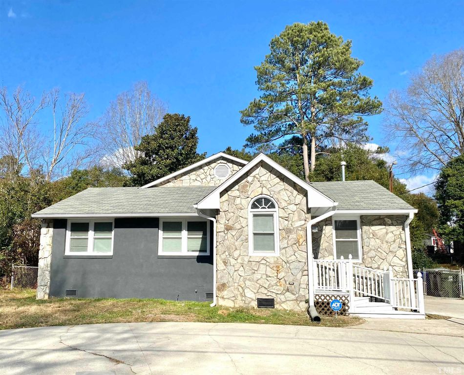 717 Belmont Dr, Raleigh, NC 27610