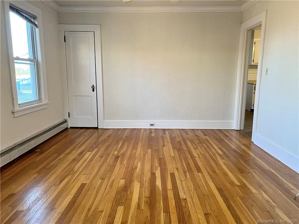 135 Castle Ave #2, Fairfield, CT 06825