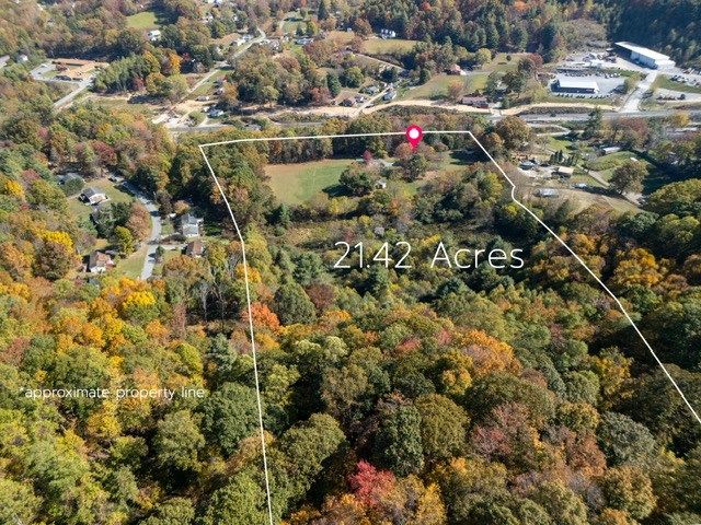 view 40th full size image of this home