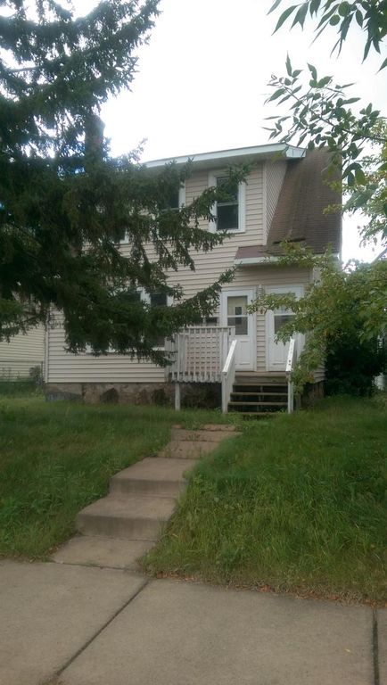 146 W Howard St, Hibbing, MN 55746