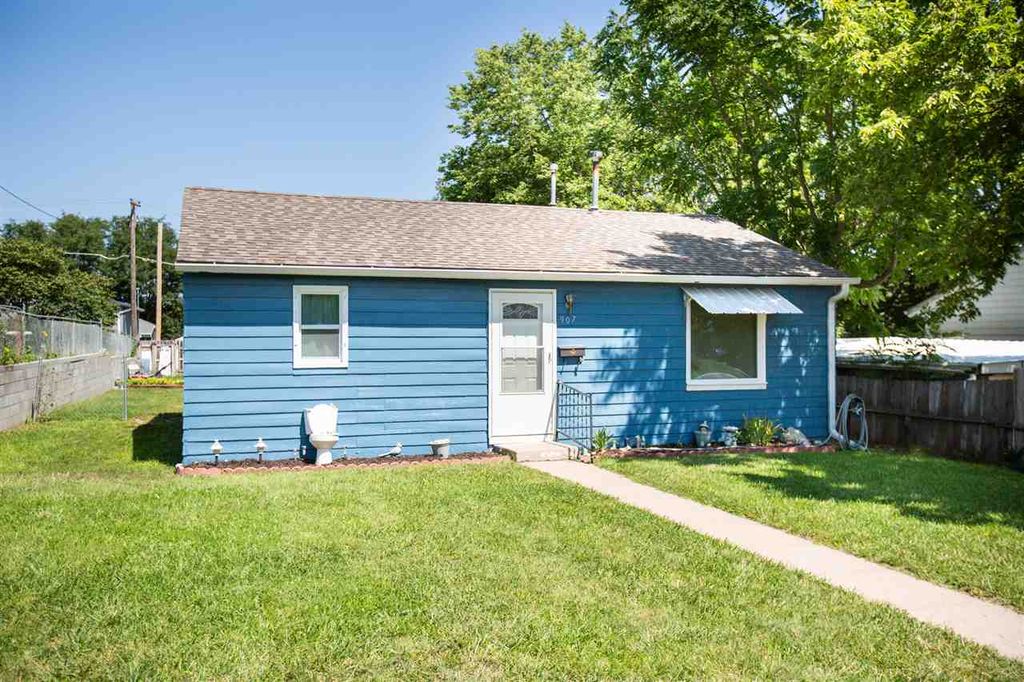 907 E F St, Mccook, NE 69001 Trulia
