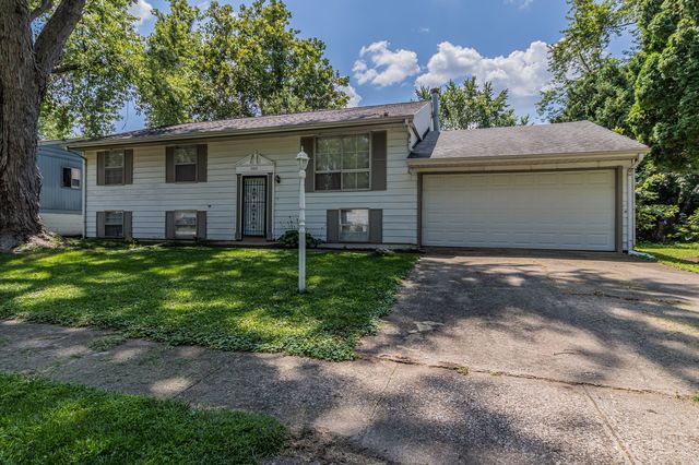 3305 Brentwood Dr, Champaign, IL 61821