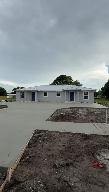 1201 Avenue H A Fort Pierce - B0aa869a187a4ac0bd5a370e7124aecf Full 