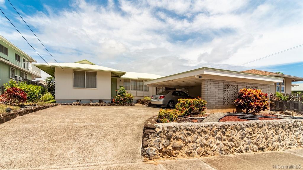 5332 Keikilani Cir, Honolulu, HI 96821