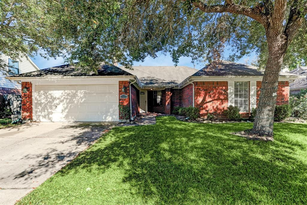 2917 Piccadilly Circus St, Pearland, TX 77581