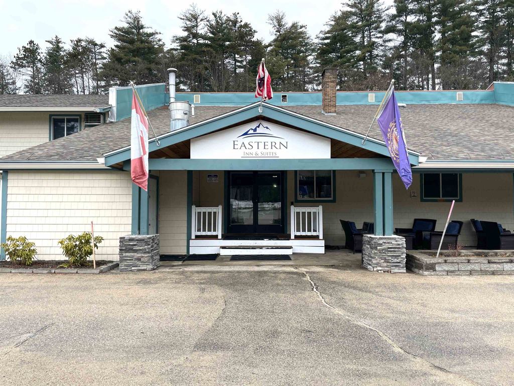 2955 White Mountain Highway UNIT 208-W44, North Conway, NH 03860