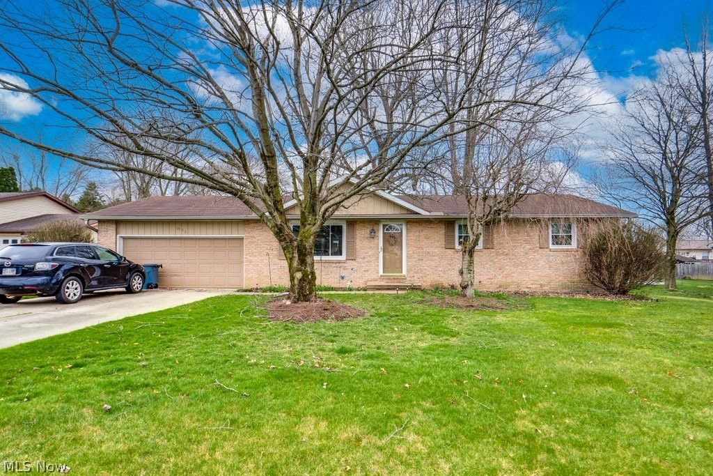 1052 Haueter Sq NE, Bolivar, OH 44612 Trulia