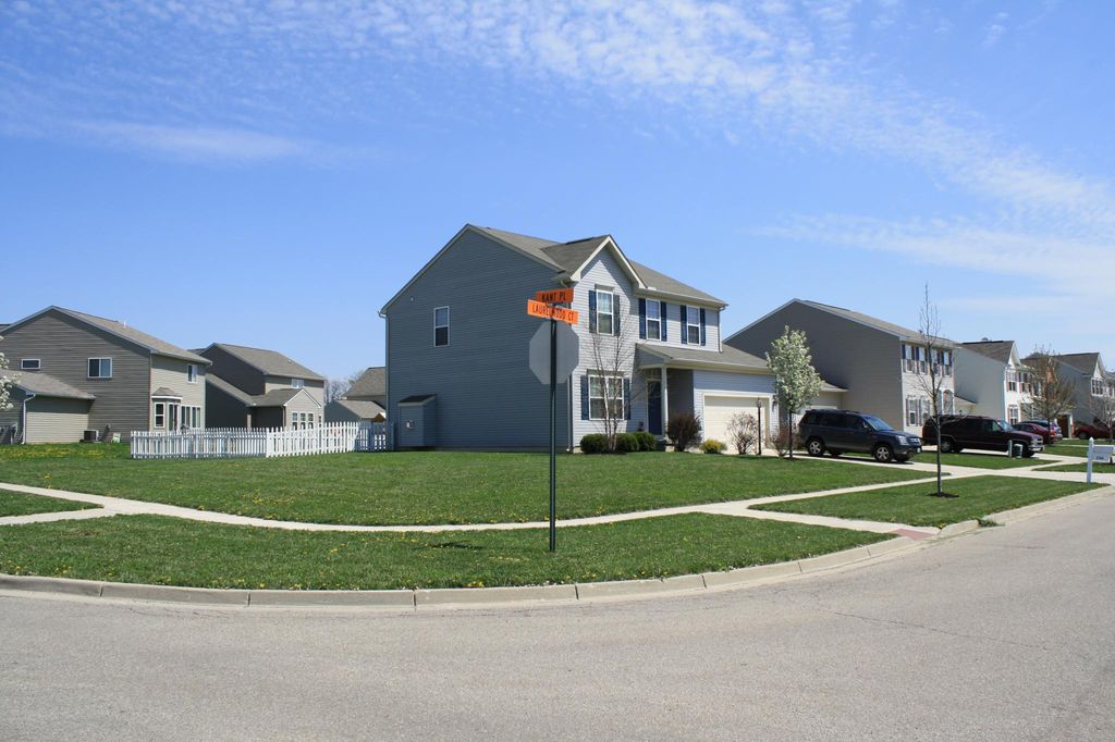 2764 Laurelwood Ct, Dayton, OH 45431
