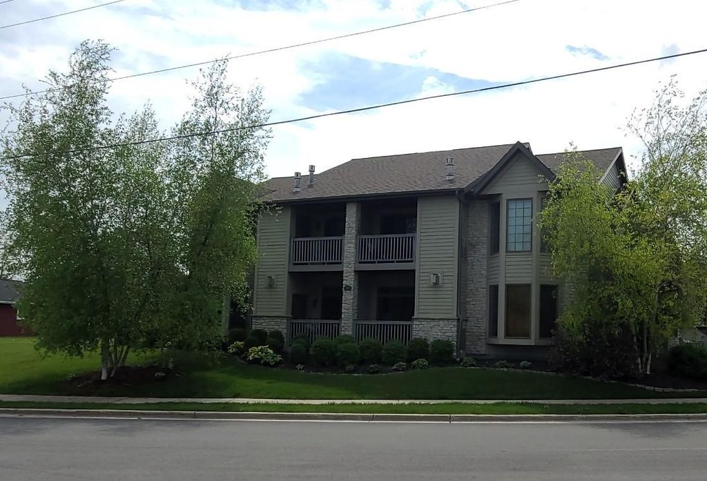 105 1st St 4, Sheboygan Falls, WI 53085 MLS 1743524 Trulia