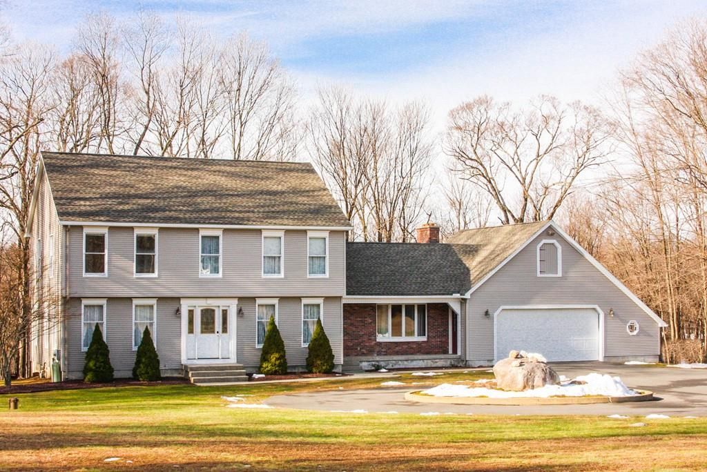 967 Main St, Wilbraham, MA 4 Bed, 3 Bath SingleFamily Home 30