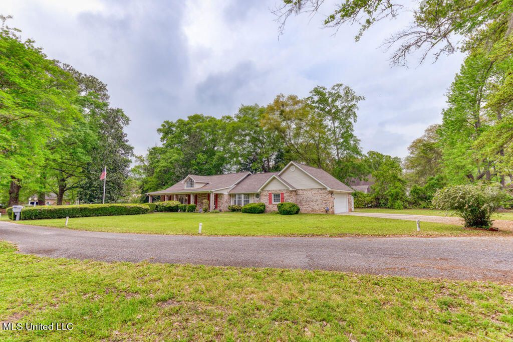 1208 Iowana Dr, Gautier, MS 39553 MLS 4075312 Trulia