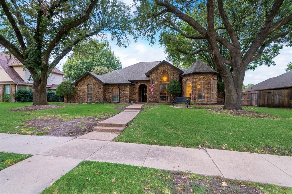 1317 Waterford Pl, Garland, TX 75044