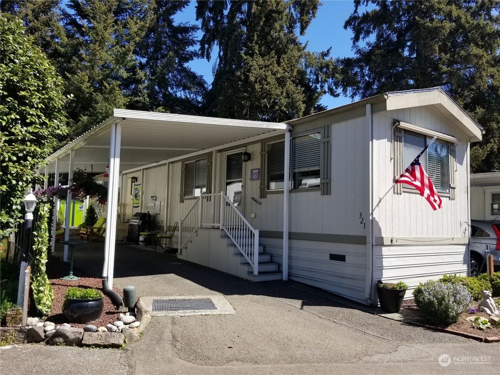 7301 NE 175th Street #321, Kenmore, WA 98028