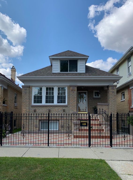 1338 N Monticello Ave, Chicago, IL 60651