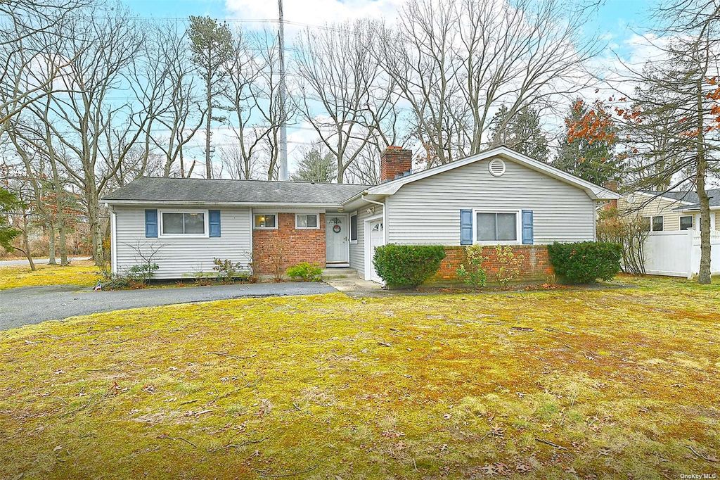 2 Butterfly Drive, Hauppauge, NY 11788 Trulia