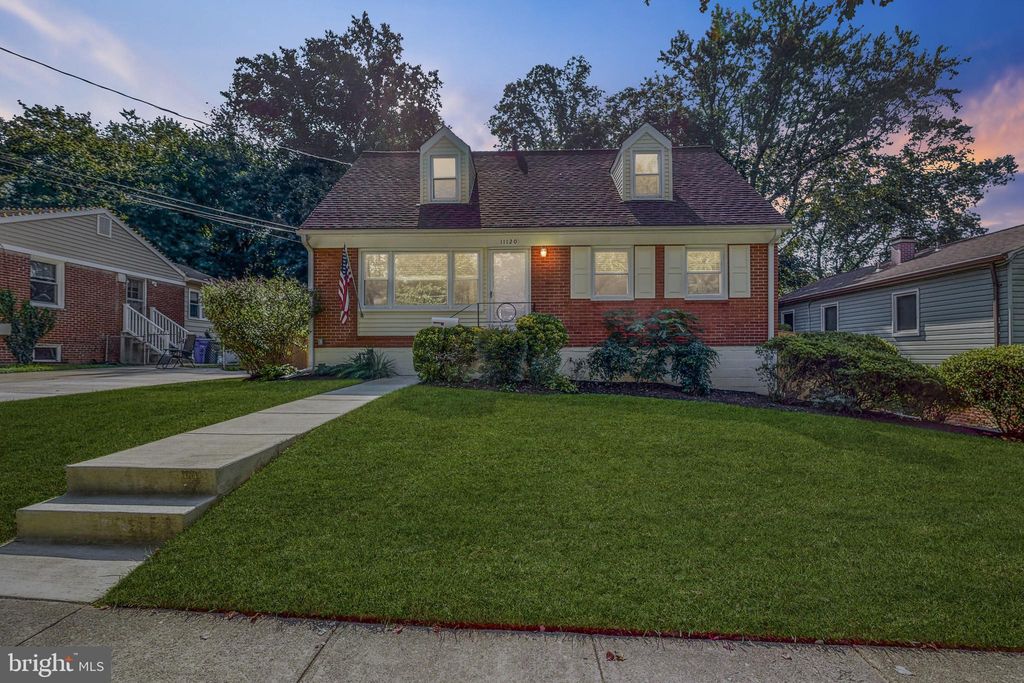 11120 Dewey Rd, Kensington, MD 20895