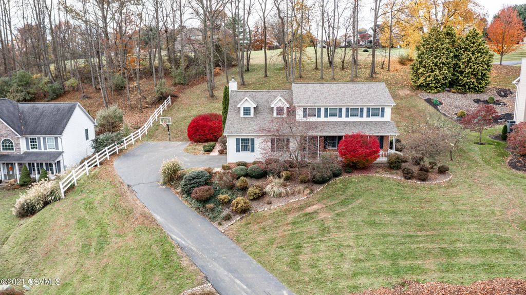 6 Hillside Dr, Bloomsburg, PA 17815