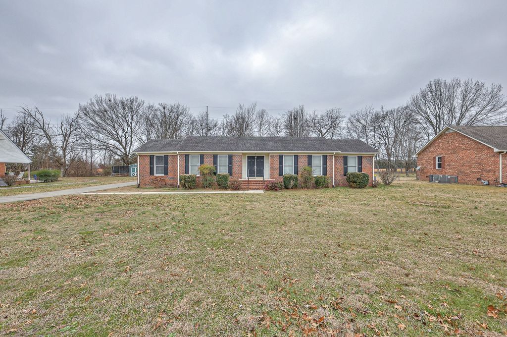 113 Idle Dr, Shelbyville, TN 37160