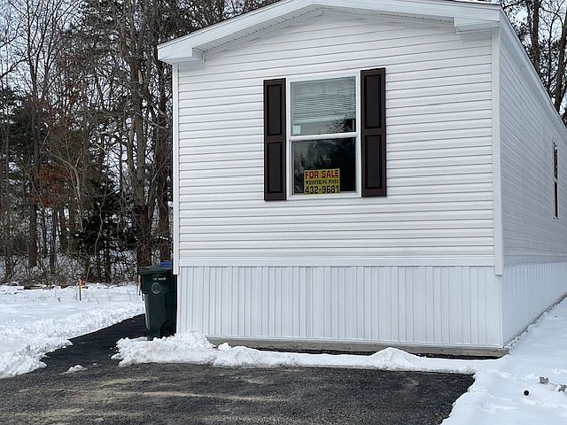 66 Norwich Pl, Londonderry, NH 03038