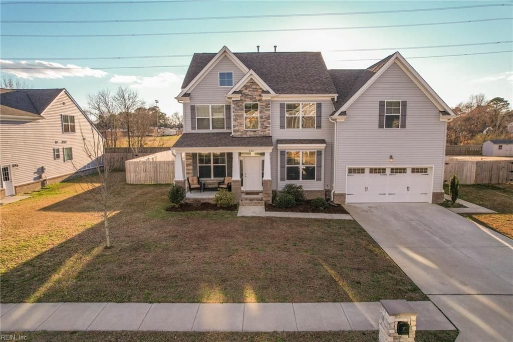 824 Corona Ln, Chesapeake, VA 23322