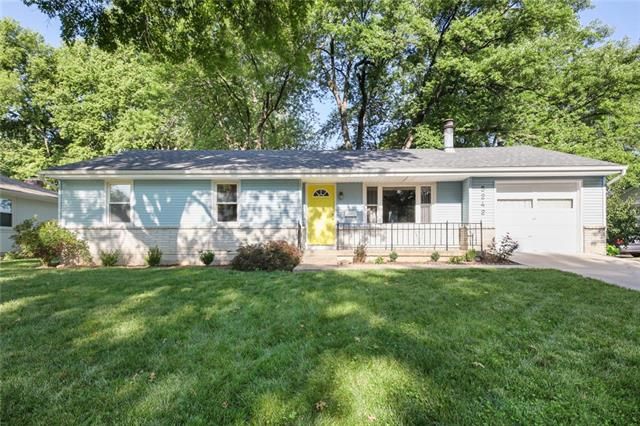 5242 Fontana St, Roeland Park, KS 66205