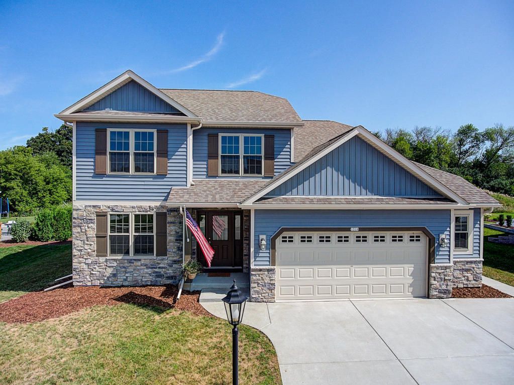 1316 Pine Ridge Dr, Oconomowoc, WI 53066 Trulia