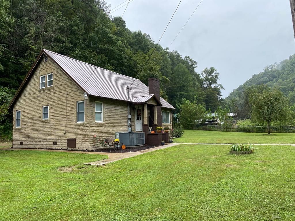 500 Long Fork Rd, Kimper, KY 3 Bed, 1 Bath SingleFamily Home 37 Photos Trulia