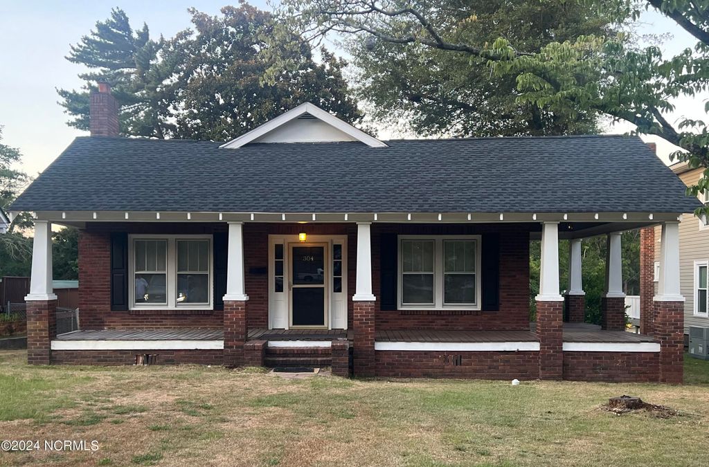 304 Minturn Avenue, Hamlet, NC 28345 SingleFamily Home for Sale MLS