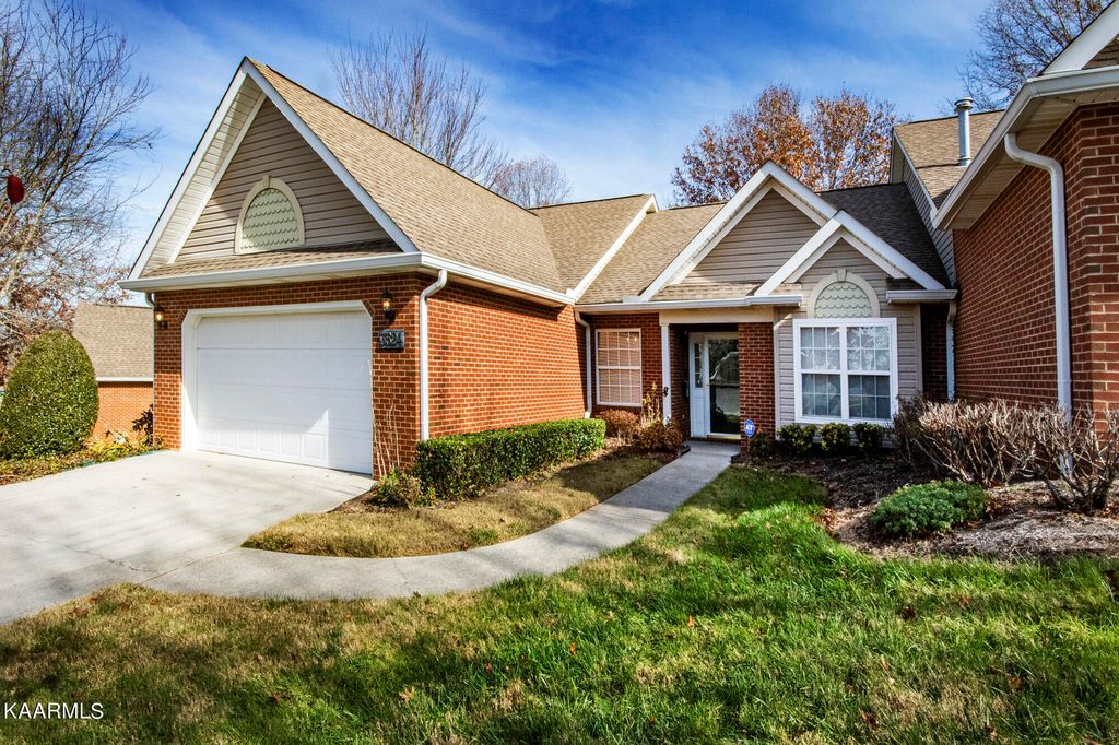 3524 Colchester Ct, Knoxville, TN 37920