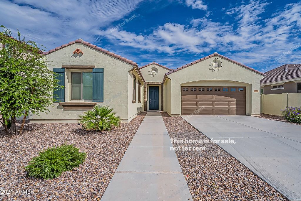 3217 N Loma Vis, Mesa, AZ 85213