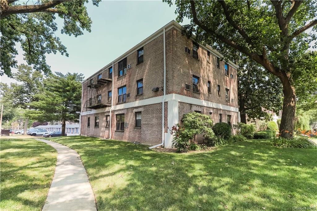 9 Terrace Circle UNIT 1A, Great Neck, NY 11021 Trulia