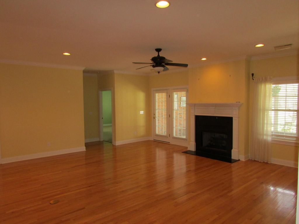 131 Magnolia Glen Cir, Manchester, TN 3 Bed, 2 Bath Condo 24 Photos