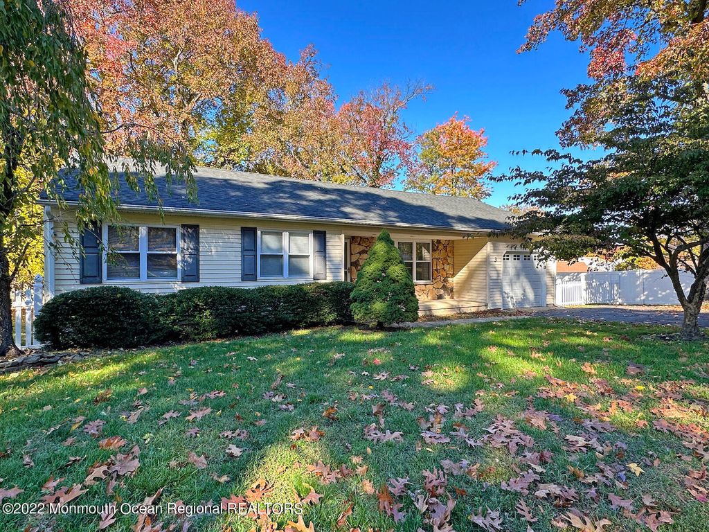 3 Helen Lane, Hazlet, NJ 07730 Trulia