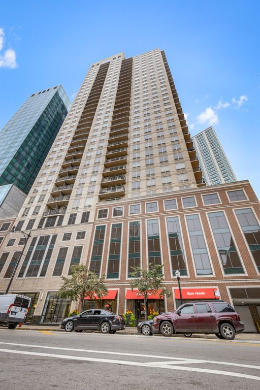 1111 S Wabash Ave #1707, Chicago, IL 60605