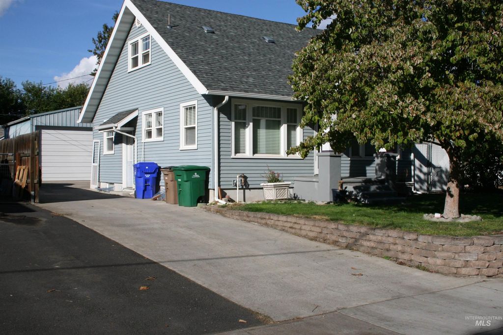 1109 12th Ave, Lewiston, ID 83501