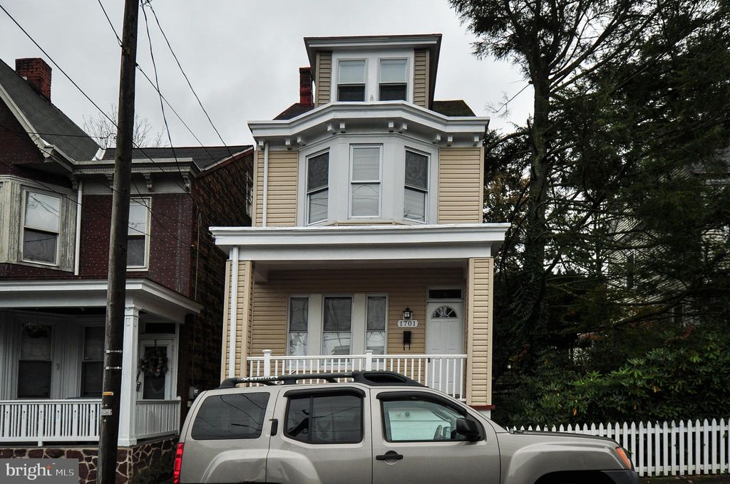 1701 W Norwegian St, Pottsville, PA 17901