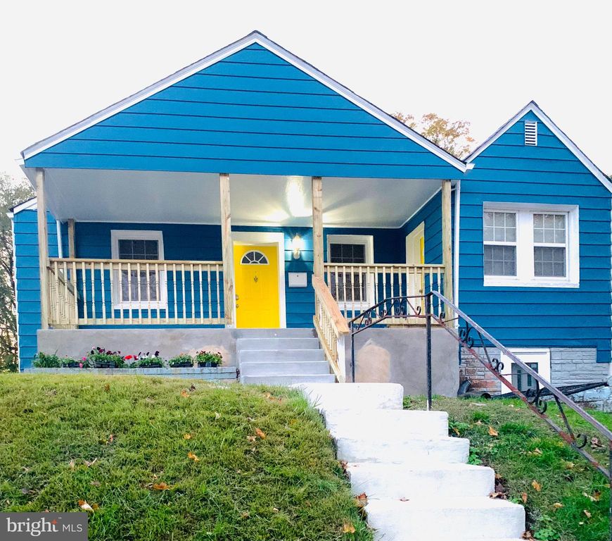 1316 Dunbar Oaks Dr, Capitol Heights, MD 20743