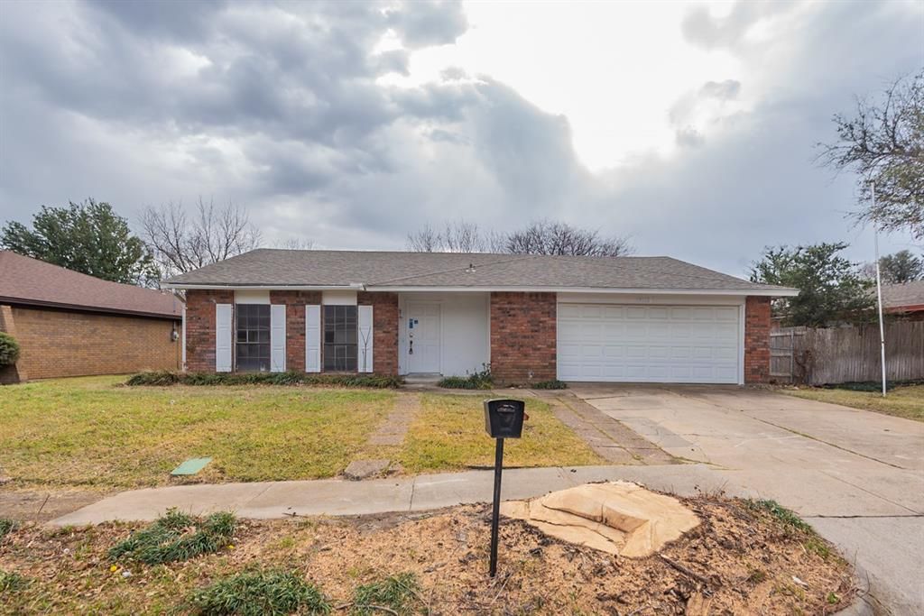1413 Andante Dr, Fort Worth, TX 76134