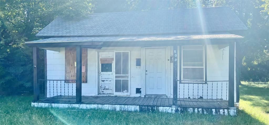 809 H St NW, Ardmore, OK 73401