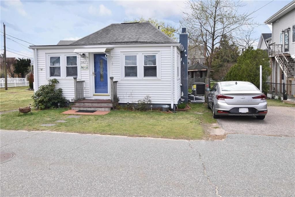 341 Shawomet Ave, Warwick, RI 02889 See Estimated Value