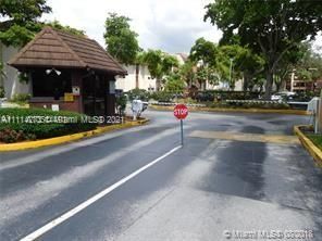 601 Ives Dairy Rd #2018, Miami, FL 33179