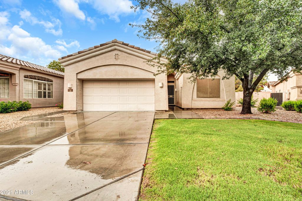 1310 N Salida Del Sol, Chandler, AZ 85224