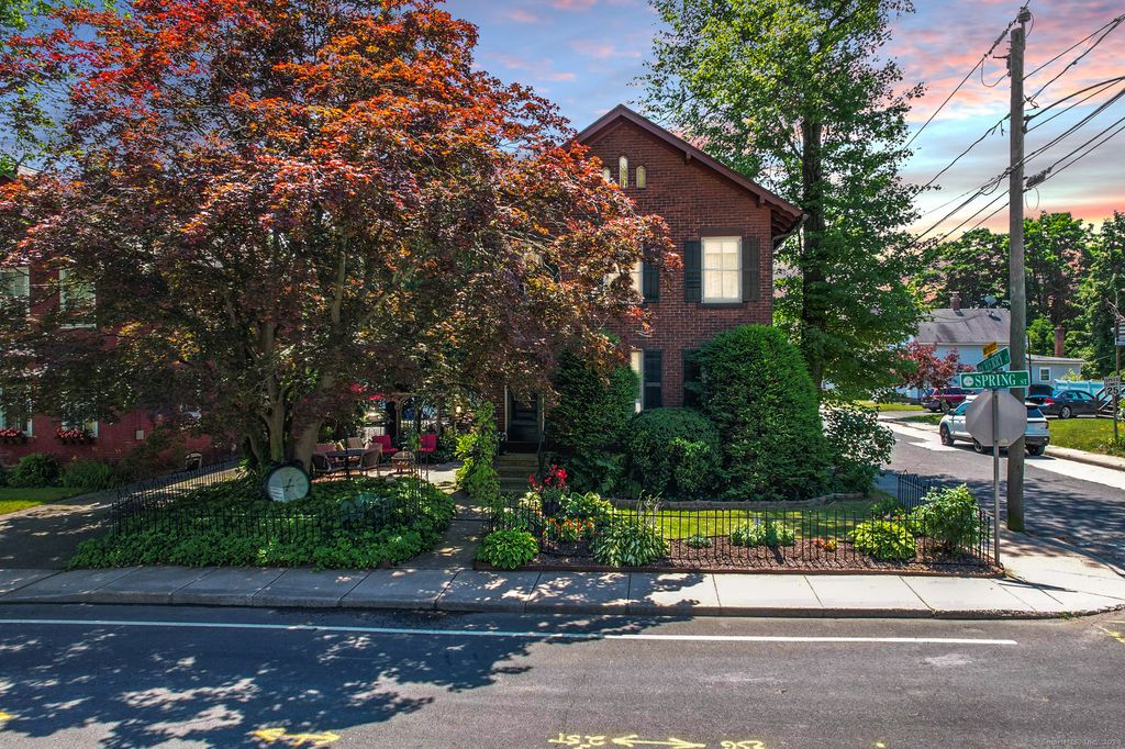 108 Spring St, Windsor Locks, CT 06096 MLS 24025325 Trulia