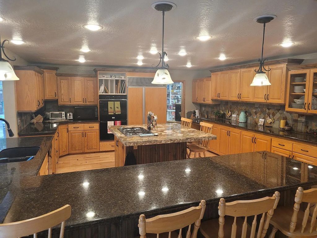 885 N  Swiss Farm Cir, Midway, UT 84049