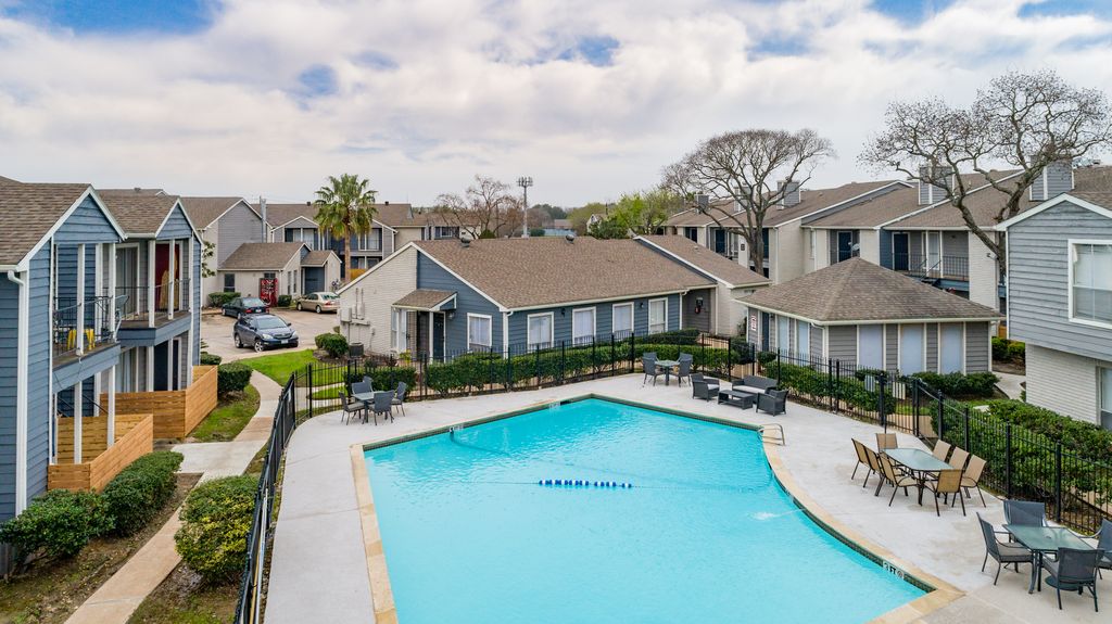 Westbury Crossings Apartments Houston Tx Trulia