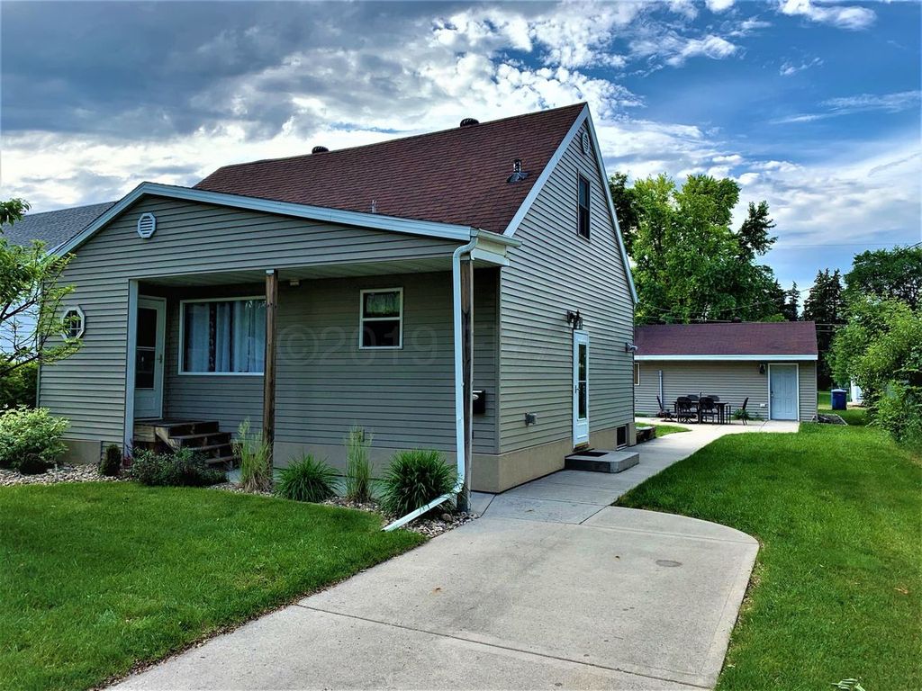 1613 6th Ave S, Fargo, ND 58103 Trulia