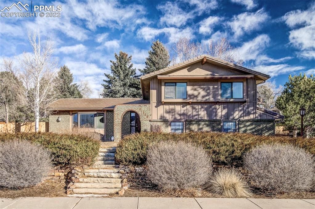 50 Mikado Dr E, Colorado Springs, CO 80919