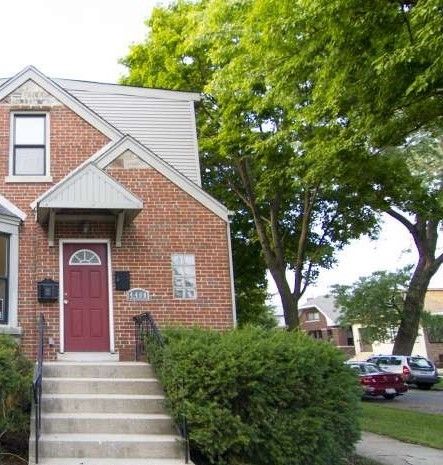 4400 W Wilson Ave, Chicago, IL 60630