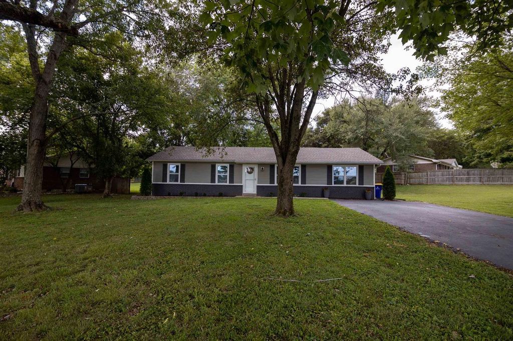 273 Murphy Rd, Bowling Green, KY 42101